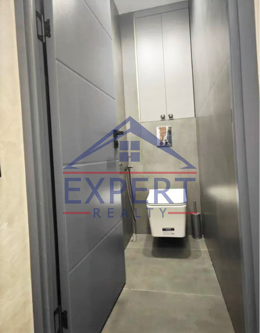 ԿԵՆՏՐՈՆ, ԿՈՂԲԱՑՈՒ ՓՈՂՈՑ, 2 ՍԵՆՅԱԿ