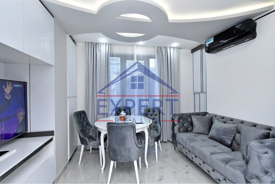 ԿԵՆՏՐՈՆ, ՄԱՇՏՈՑԻ ՊՈՂՈՏԱ, 3 ՍԵՆՅԱԿ