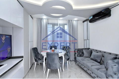 ԿԵՆՏՐՈՆ, ՄԱՇՏՈՑԻ ՊՈՂՈՏԱ, 3 ՍԵՆՅԱԿ