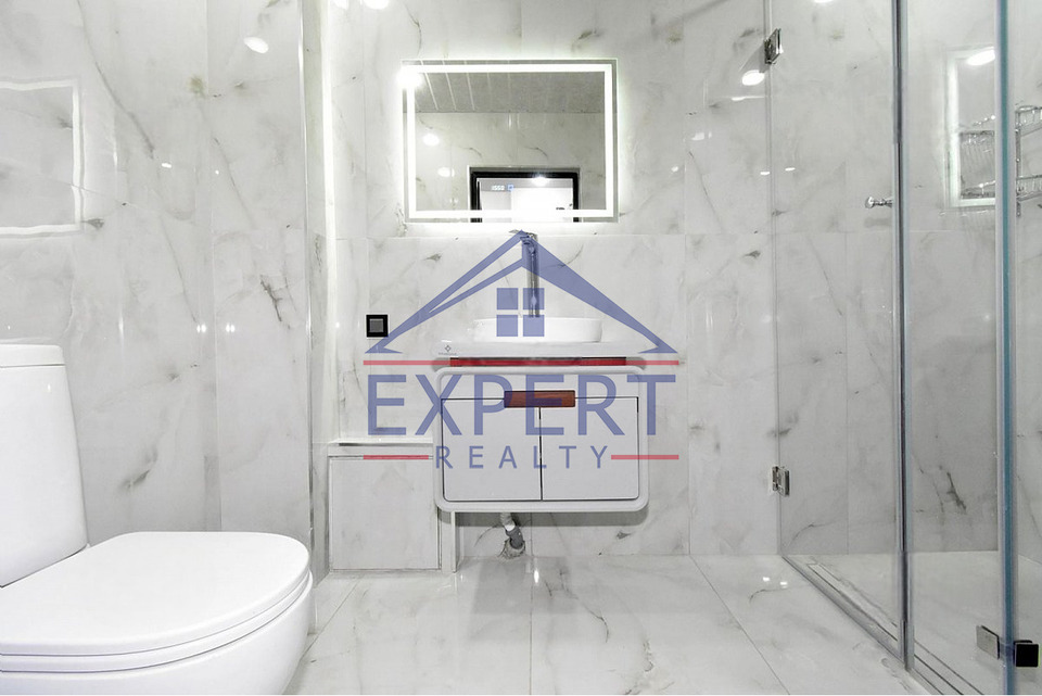 ԿԵՆՏՐՈՆ, ՄԱՇՏՈՑԻ ՊՈՂՈՏԱ, 3 ՍԵՆՅԱԿ