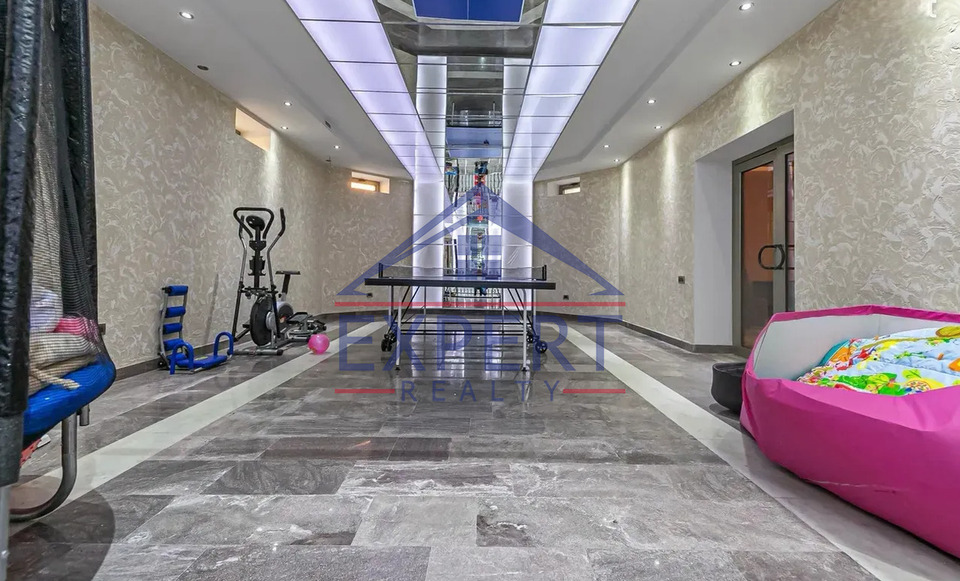 ՆՈՐ ՆՈՐՔ, ՄՈԼԴՈՎԱԿԱՆ ՓՈՂՈՑ, 8 ՍԵՆՅԱԿ