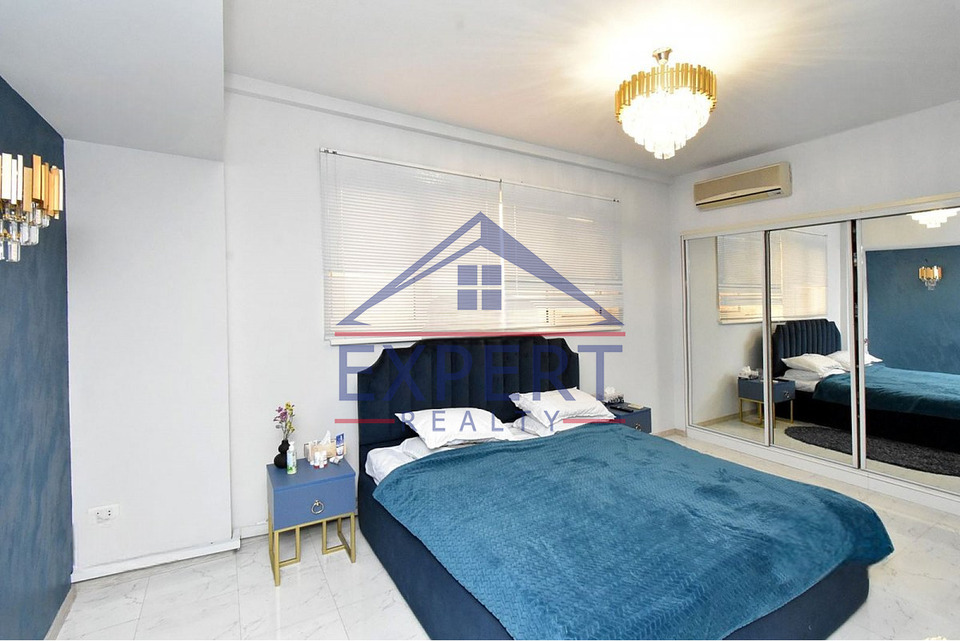 ԿԵՆՏՐՈՆ, ՍԱՐՄԵՆԻ ՓՈՂՈՑ, 3 ՍԵՆՅԱԿ