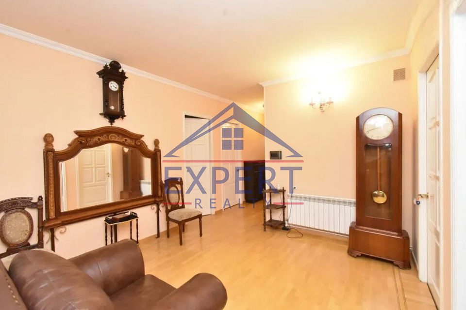 ՆՈՐՔ ՄԱՐԱՇ, 6-ՐԴ ՓՈՂՈՑ, 7 ՍԵՆՅԱԿ