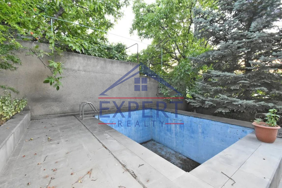 ՆՈՐՔ ՄԱՐԱՇ, 6-ՐԴ ՓՈՂՈՑ, 7 ՍԵՆՅԱԿ