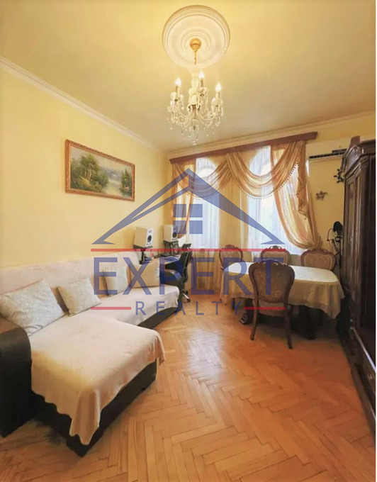 ԿԵՆՏՐՈՆ, ՏԻԳՐԱՆ ՄԵԾ ՊՈՂՈՏԱ, 2 ՍԵՆՅԱԿ