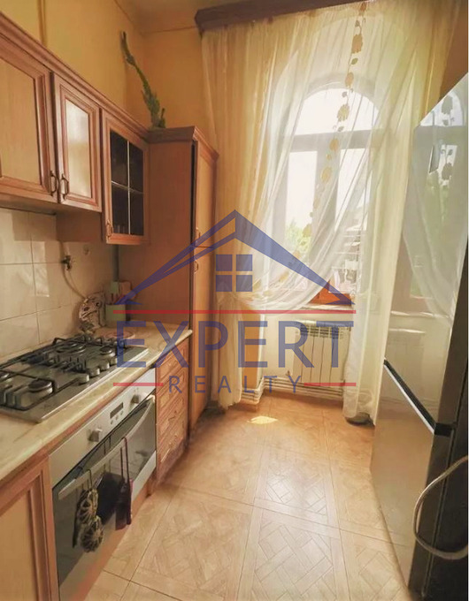 ԿԵՆՏՐՈՆ, ՏԻԳՐԱՆ ՄԵԾ ՊՈՂՈՏԱ, 2 ՍԵՆՅԱԿ