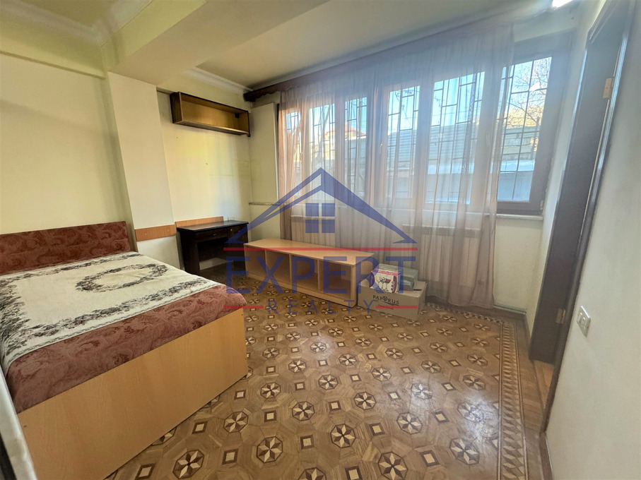 ԱՐԱԲԿԻՐ, ԵՐԶՆԿՅԱՆ ՓՈՂՈՑ