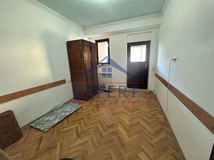 ԱՐԱԲԿԻՐ, ԵՐԶՆԿՅԱՆ ՓՈՂՈՑ