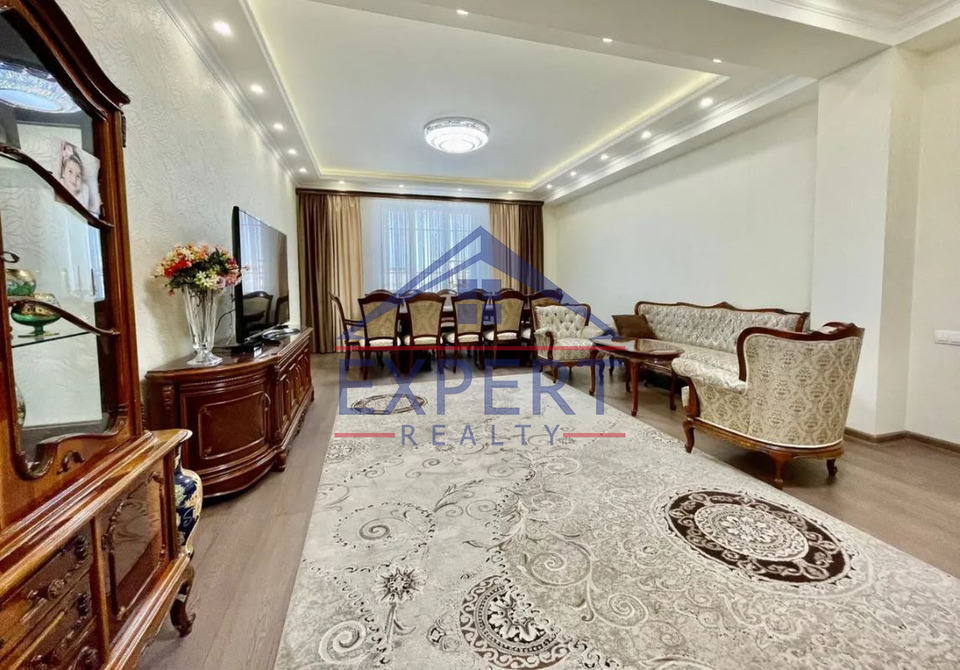 ԱՎԱՆ, ՆՎԵՐ ՍԱՖԱՐՅԱՆ ՓՈՂՈՑ, 5 ՍԵՆՅԱԿ