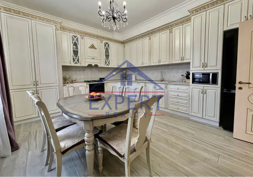 ԱՎԱՆ, ՆՎԵՐ ՍԱՖԱՐՅԱՆ ՓՈՂՈՑ, 5 ՍԵՆՅԱԿ