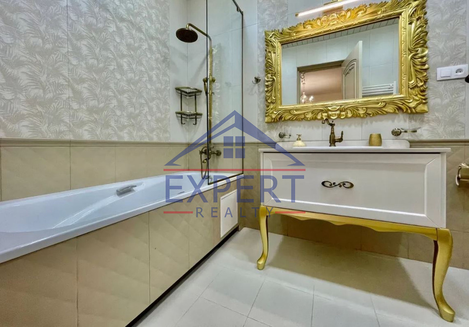 ԱՎԱՆ, ՆՎԵՐ ՍԱՖԱՐՅԱՆ ՓՈՂՈՑ, 5 ՍԵՆՅԱԿ