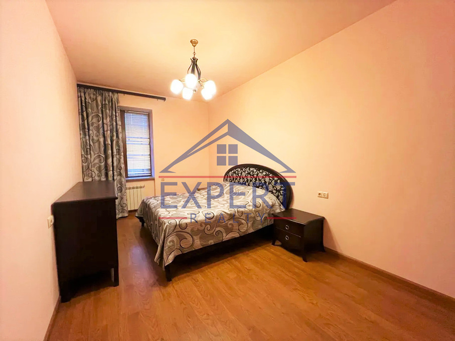 ԱՎԱՆ, ԾԱՐԱՎ ԱՂԲՅՈՒՐԻ ՓՈՂՈՑ, 5 ՍԵՆՅԱԿ