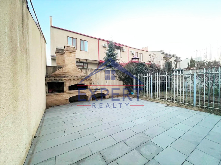 ԱՎԱՆ, ԾԱՐԱՎ ԱՂԲՅՈՒՐԻ ՓՈՂՈՑ, 5 ՍԵՆՅԱԿ