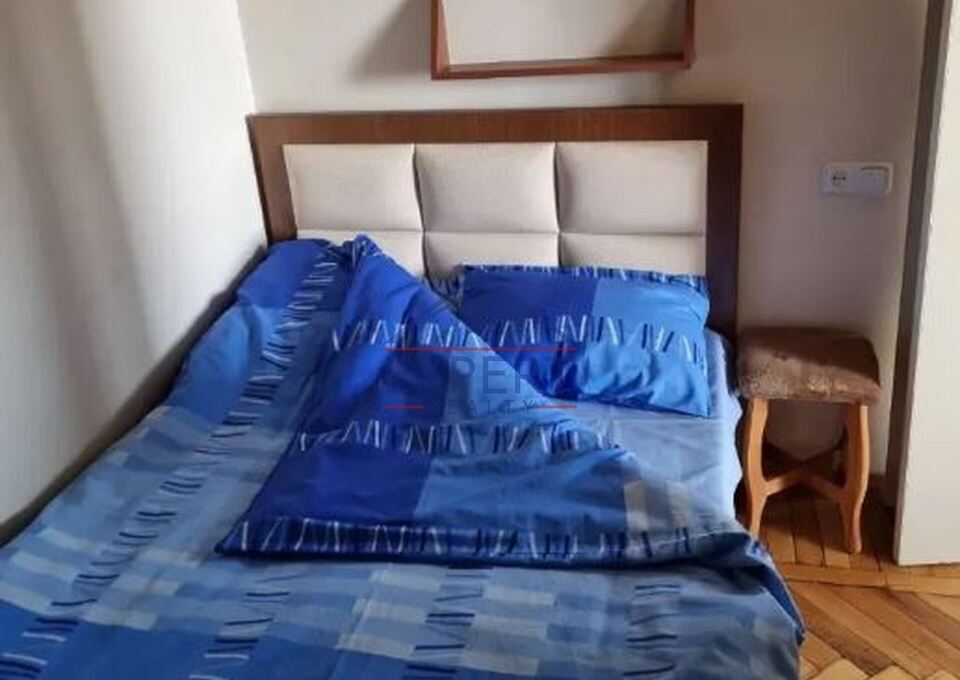 ԱՐԱԲԿԻՐ, ԿՈՄԻՏԱՍԻ ՊՈՂՈՏԱ, 2 ՍԵՆՅԱԿ