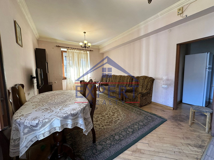 ԿԵՆՏՐՈՆ, ԱՐԳԻՇՏԻ ՓՈՂՈՑ, 3 ՍԵՆՅԱԿ