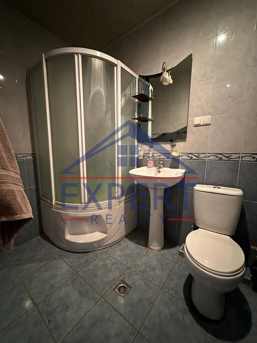 ԿԵՆՏՐՈՆ, ԱՐԳԻՇՏԻ ՓՈՂՈՑ, 3 ՍԵՆՅԱԿ