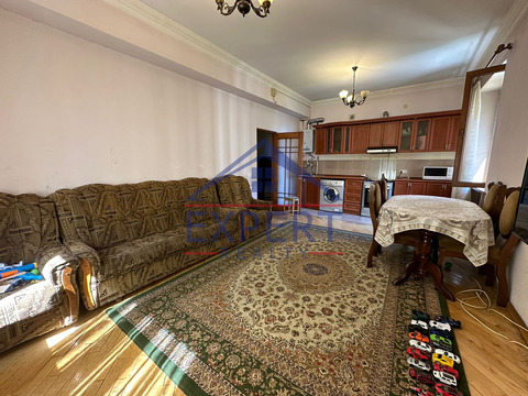 ԿԵՆՏՐՈՆ, ԱՐԳԻՇՏԻ ՓՈՂՈՑ, 3 ՍԵՆՅԱԿ