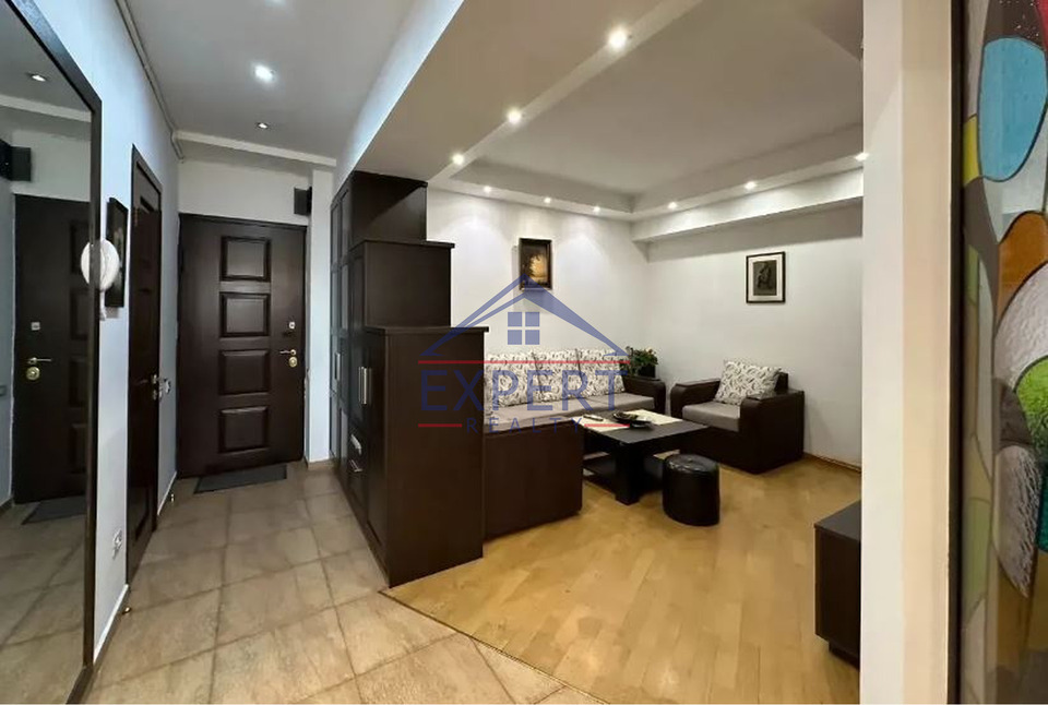 ԿԵՆՏՐՈՆ, ԲԱՂՐԱՄՅԱՆ ՊՈՂՈՏԱ, 2 ՍԵՆՅԱԿ