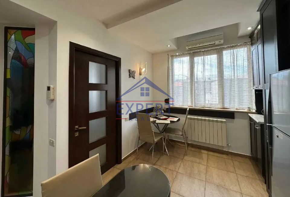 ԿԵՆՏՐՈՆ, ԲԱՂՐԱՄՅԱՆ ՊՈՂՈՏԱ, 2 ՍԵՆՅԱԿ