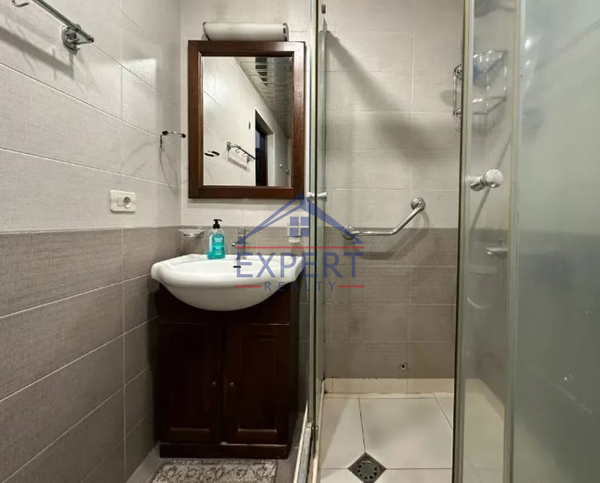 ԿԵՆՏՐՈՆ, ԲԱՂՐԱՄՅԱՆ ՊՈՂՈՏԱ, 2 ՍԵՆՅԱԿ