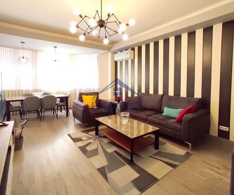 ԿԵՆՏՐՈՆ, ԱԼԵՔ ՄԱՆՈՒԿՅԱՆ ՓՈՂՈՑ, 4 ՍԵՆՅԱԿ