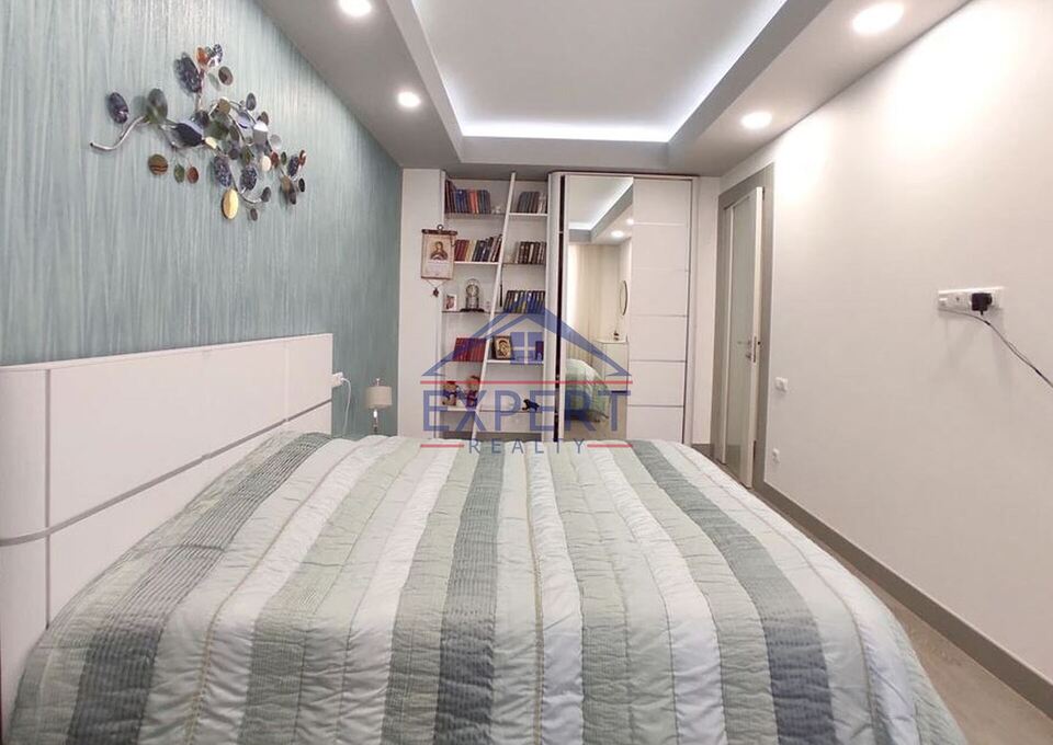 ԿԵՆՏՐՈՆ, ԱԼԵՔ ՄԱՆՈՒԿՅԱՆ ՓՈՂՈՑ, 4 ՍԵՆՅԱԿ