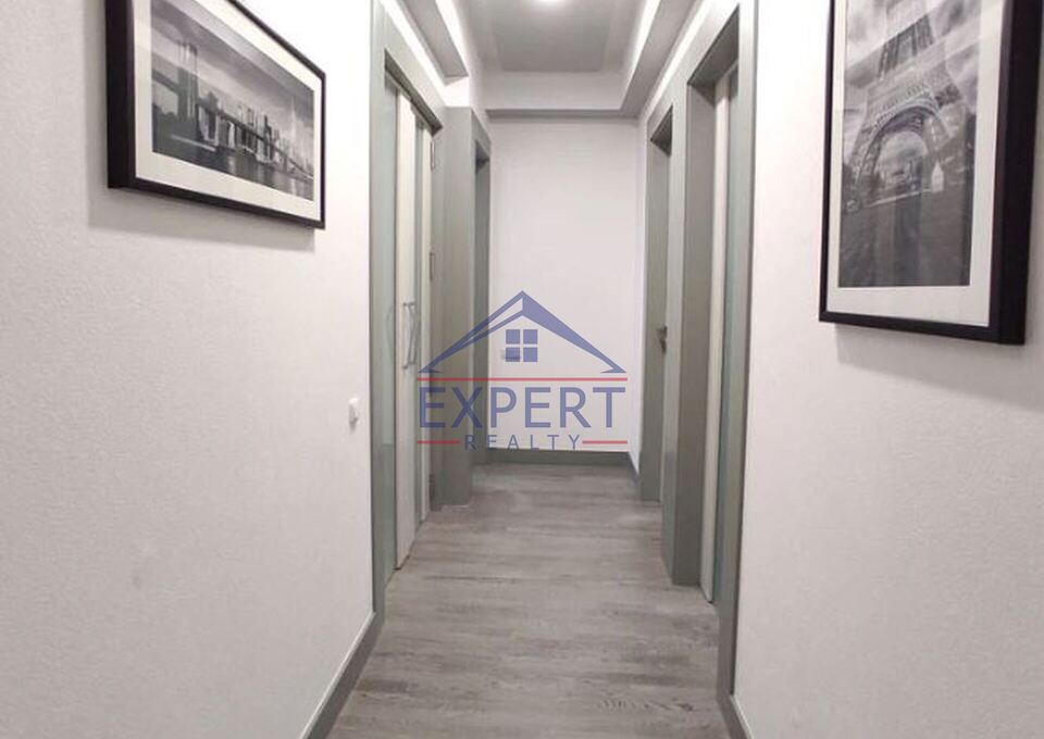 ԿԵՆՏՐՈՆ, ԱԼԵՔ ՄԱՆՈՒԿՅԱՆ ՓՈՂՈՑ, 4 ՍԵՆՅԱԿ