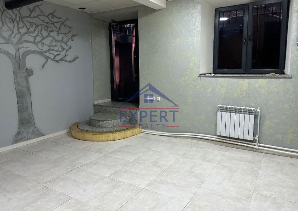 ԿԵՆՏՐՈՆ, ՏԻԳՐԱՆ ՄԵԾԻ ՊՈՂՈՏԱ, 135 ՔՄ․