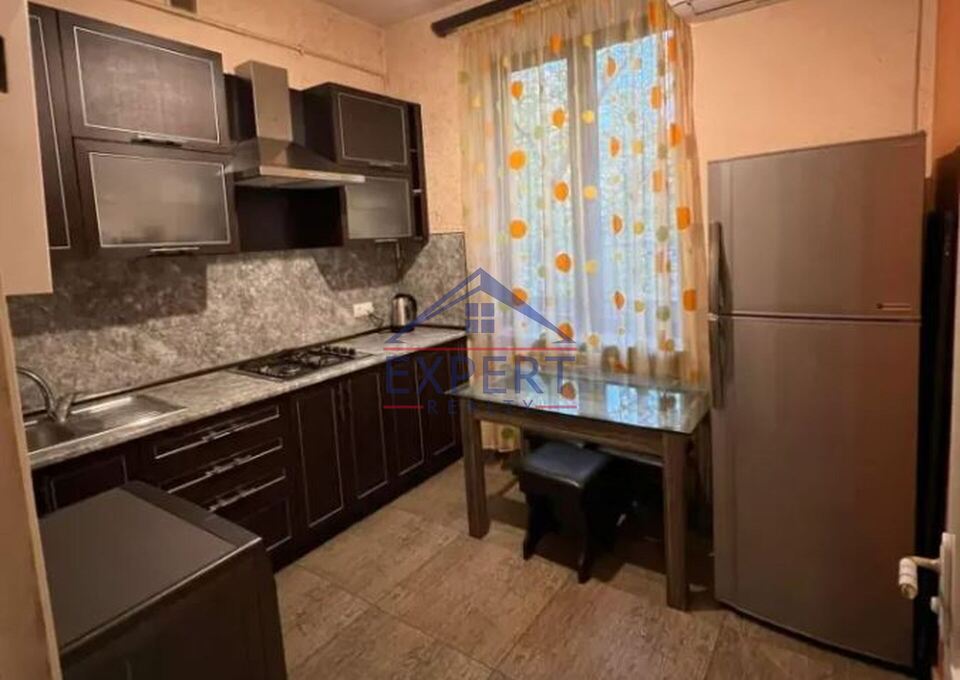 ԱՐԱԲԿԻՐ, ԱԶԱՏՈՒԹՅԱՆ ՊՈՂՈՏԱ, 1 ՍԵՆՅԱԿ