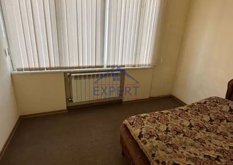 ԱՐԱԲԿԻՐ, ԳՅՈՒԼԲԵՆԿՅԱՆ ՓՈՂՈՑ, 3 ՍԵՆՅԱԿ