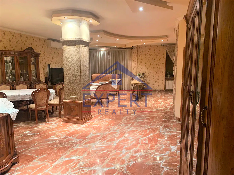 ԿԵՆՏՐՈՆ, ՄՀԵՐ ՄԿՐՏՉՅԱՆ ՓՈՂՈՑ, 4 ՍԵՆՅԱԿ