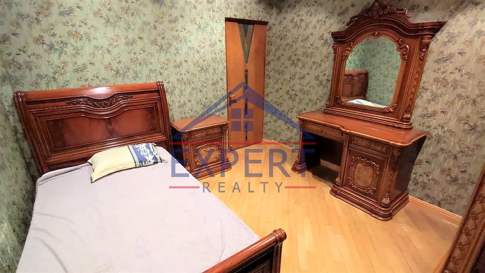ԿԵՆՏՐՈՆ, ՄՀԵՐ ՄԿՐՏՉՅԱՆ ՓՈՂՈՑ, 4 ՍԵՆՅԱԿ