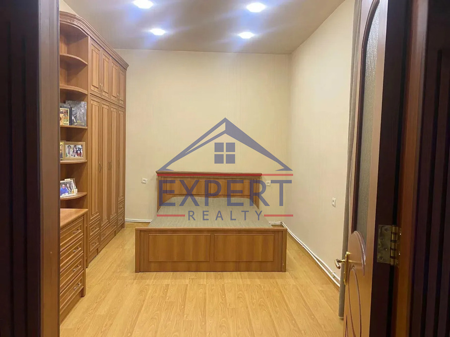 ԱՐԱԲԿԻՐ, ԳՅՈՒԼԲԵՆԿՅԱՆ ՓՈՂՈՑ, 4 ՀԱՐԿԱՆԻ ՔԱՐԵ ՏՈՒՆ