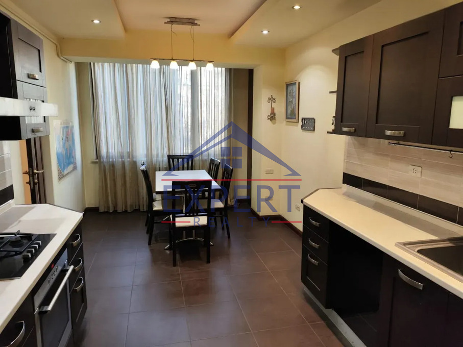 ԿԵՆՏՐՈՆ, ՀԱՆՐԱՊԵՏՈՒԹՅԱՆ ՓՈՂՈՑ, 3 ՍԵՆՅԱԿ