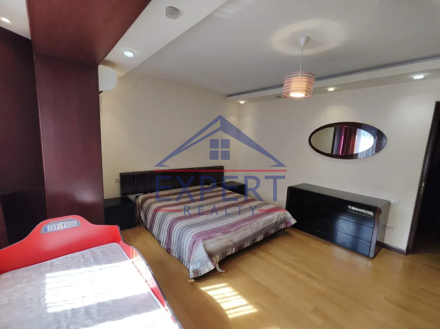 ԿԵՆՏՐՈՆ, ՀԱՆՐԱՊԵՏՈՒԹՅԱՆ ՓՈՂՈՑ, 3 ՍԵՆՅԱԿ