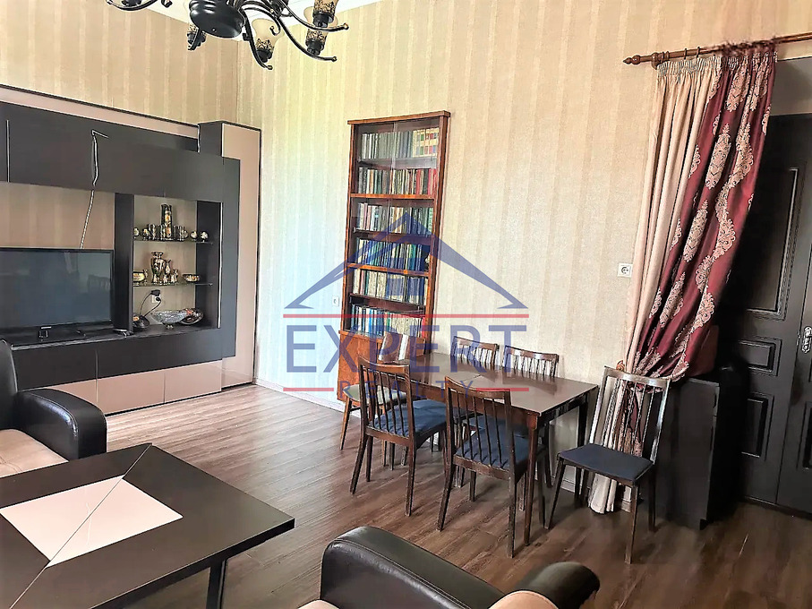 ԿԵՆՏՐՈՆ, ՆԱԼԲԱՆԴՅԱՆ ՓՈՂՈՑ, 3 ՍԵՆՅԱԿ