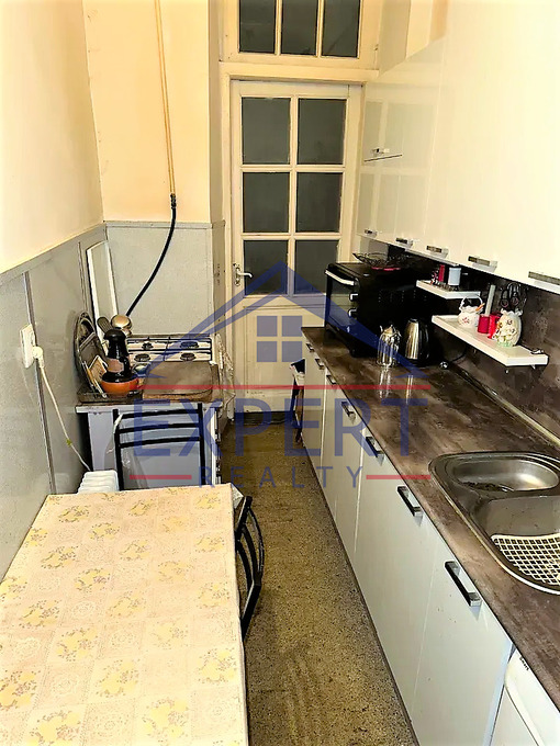 ԿԵՆՏՐՈՆ, ՆԱԼԲԱՆԴՅԱՆ ՓՈՂՈՑ, 3 ՍԵՆՅԱԿ