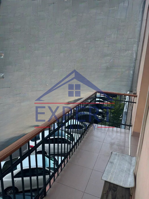 ԿԵՆՏՐՈՆ, ՆԱԼԲԱՆԴՅԱՆ ՓՈՂՈՑ, 3 ՍԵՆՅԱԿ