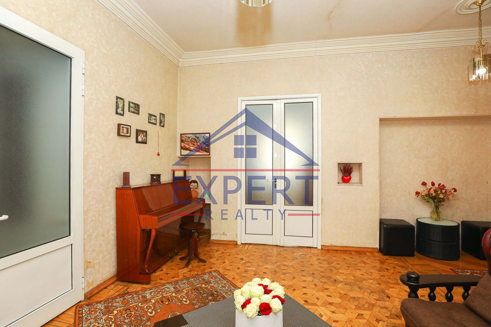 ԿԵՆՏՐՈՆ, ԱՄԻՐՅԱՆ ՓՈՂՈՑ, 4 ՍԵՆՅԱԿ