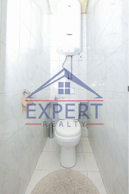 ԿԵՆՏՐՈՆ, ԱՄԻՐՅԱՆ ՓՈՂՈՑ, 4 ՍԵՆՅԱԿ