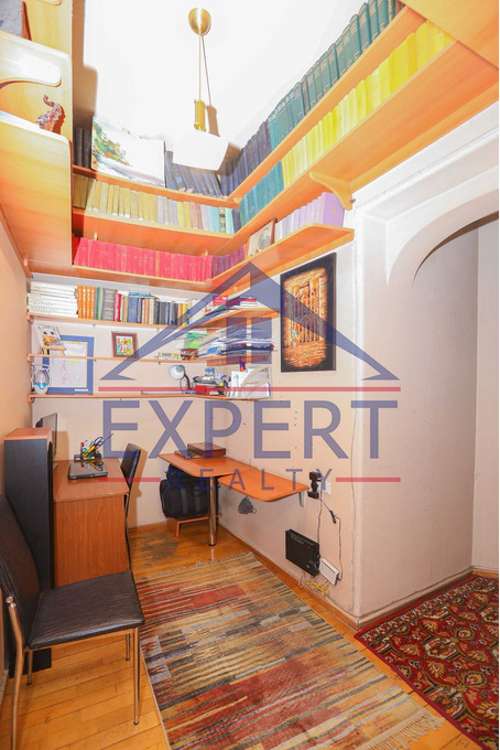 ԿԵՆՏՐՈՆ, ԱՄԻՐՅԱՆ ՓՈՂՈՑ, 4 ՍԵՆՅԱԿ