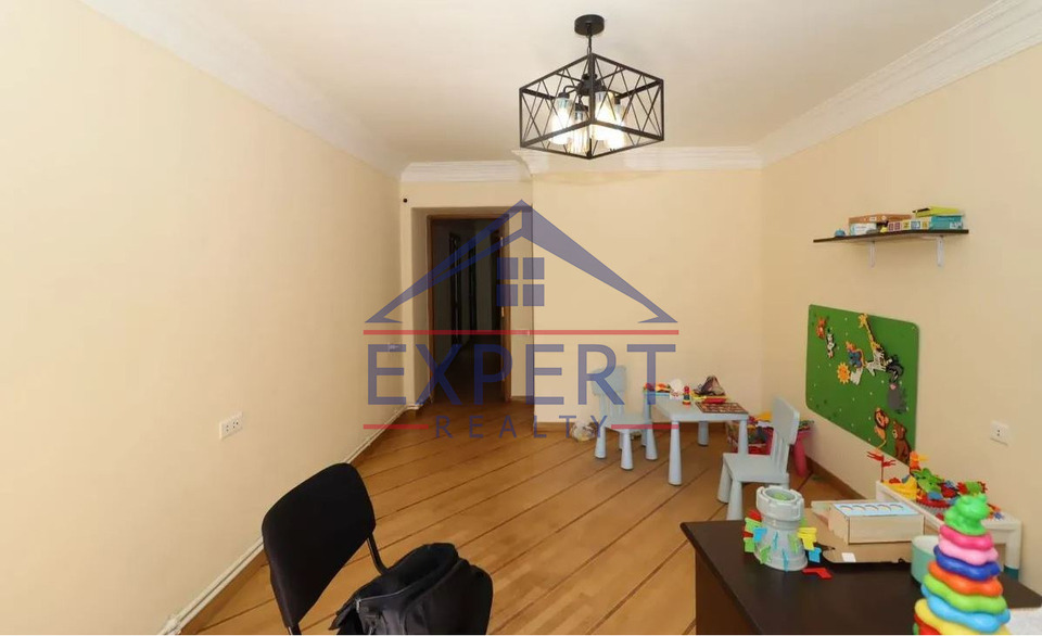 ԿԵՆՏՐՈՆ ՄԱՇՏՈՑԻ ՊՈՂՈՏԱ 3 ՍԵՆՅԱԿ