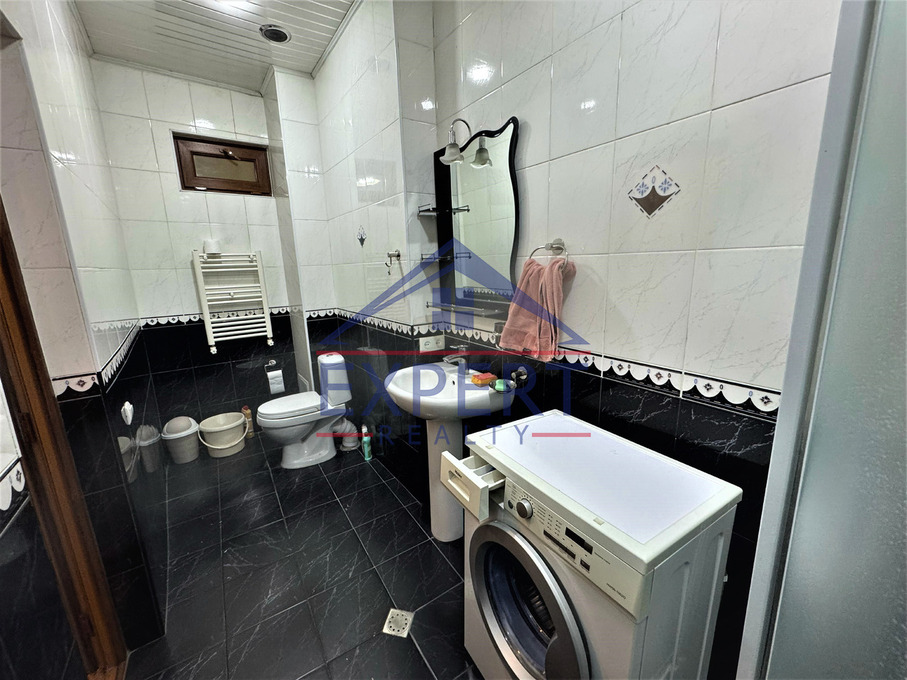 ԿԵՆՏՐՈՆ, ԱՄԻՐՅԱՆ ՓՈՂՈՑ, 2 ՍԵՆՅԱԿ