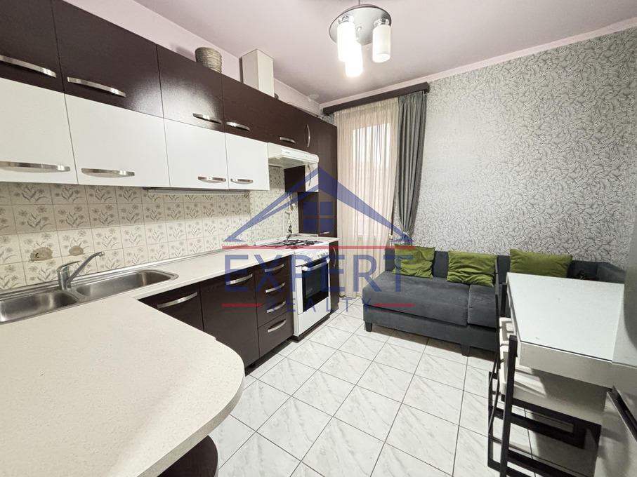 ԿԵՆՏՐՈՆ, ԶԱՔՅԱՆ ՓՈՂՈՑ, 3 ՍԵՆՅԱԿ