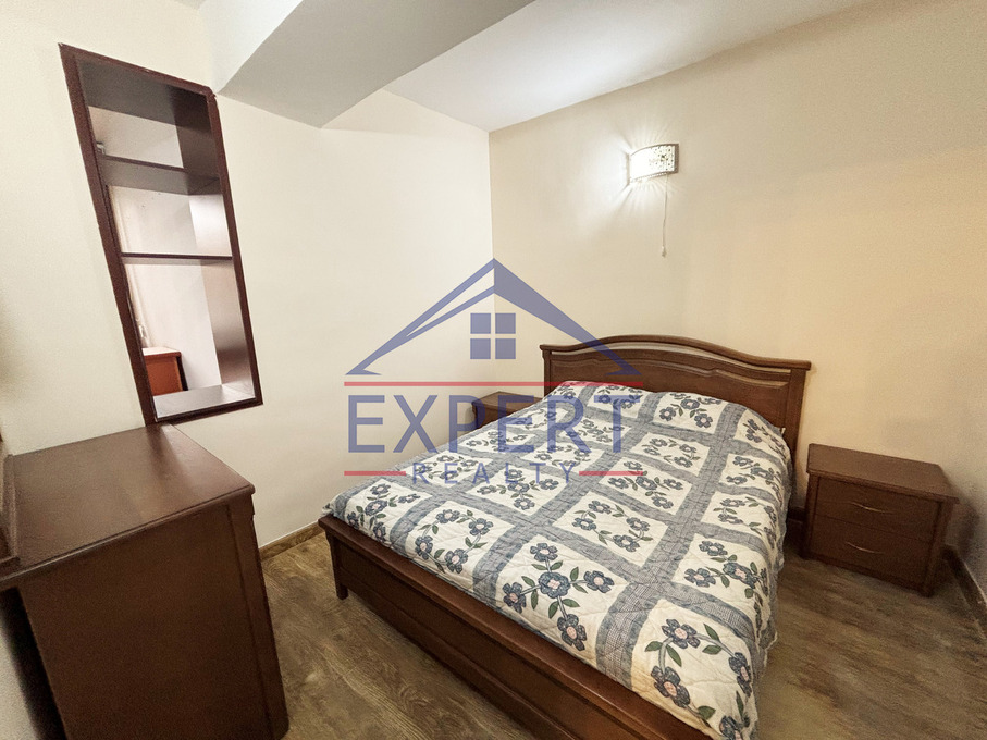 ԿԵՆՏՐՈՆ, ԶԱՔՅԱՆ ՓՈՂՈՑ, 3 ՍԵՆՅԱԿ