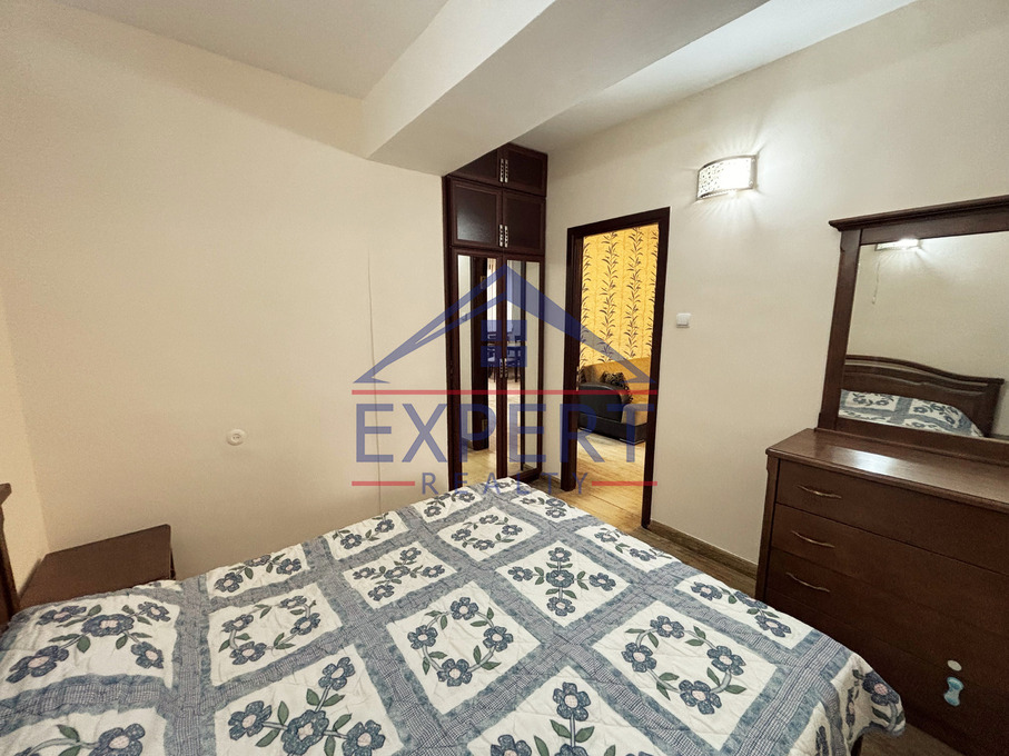 ԿԵՆՏՐՈՆ, ԶԱՔՅԱՆ ՓՈՂՈՑ, 3 ՍԵՆՅԱԿ