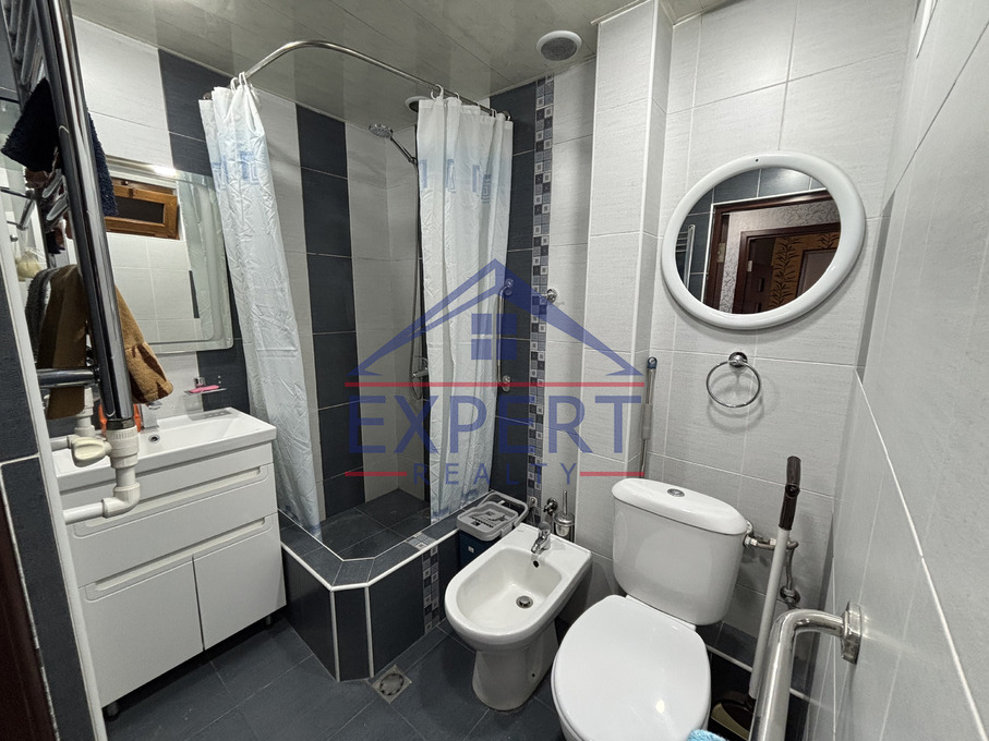 ԿԵՆՏՐՈՆ, ԶԱՔՅԱՆ ՓՈՂՈՑ, 3 ՍԵՆՅԱԿ