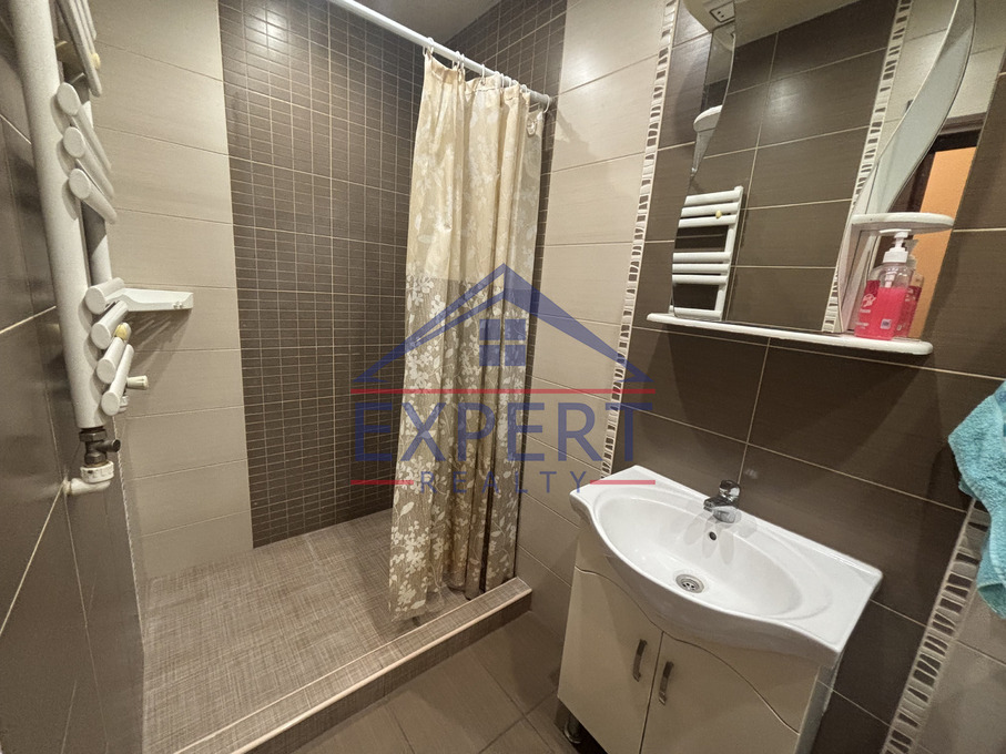 ԿԵՆՏՐՈՆ, ՍԱՅԱԹ-ՆՈՎԱ ՊՈՂՈՏԱ, 2ՍԵՆՅԱԿ