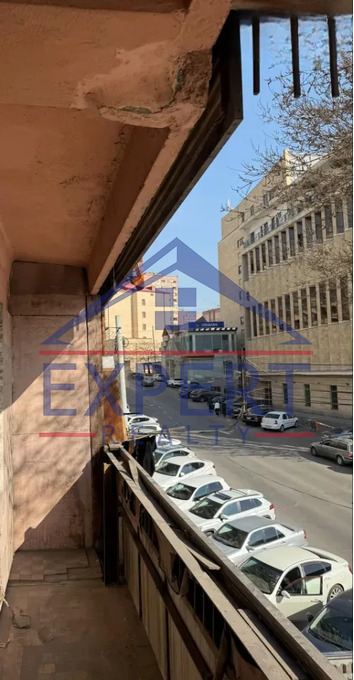 ԿԵՆՏՐՈՆ, ՏԻԳՐԱՆ ՄԵԾԻ ՊՈՂՈՏԱ, 2 ՍԵՆՅԱԿ