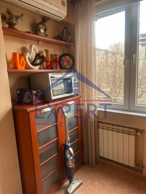 ԱՐԱԲԿԻՐ, ՎԱՂԱՐՇ ՎԱՂԱՐՇՅԱՆ ՓՈՂՈՑ, 3 ՍԵՆՅԱԿ